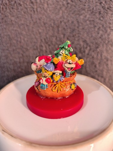 Petite figurine hotte sac - hotte,