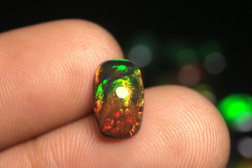 Cabochon opale noire - , de