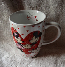 Mug Disney Mickey et Minnie Love is Swell Tasse Coeur Collection Céramique FR