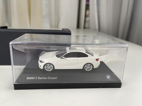 Voiture miniature bmw série - miniature,