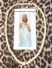 FRENCH 1920s WOMEN SUMMER NECKLACE ~ CARVED CELLULOID FLORAL BEADS ~ CREAM WHITE