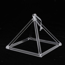 Pyramide Chantante En Cristal