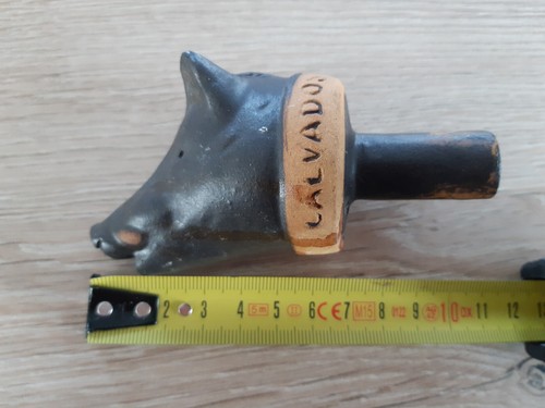 Ancien bouchon teere cuite - en,