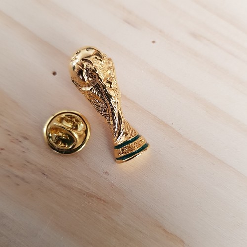 Pin fifa coupe monde - pin's,