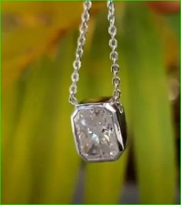 Pendentif solitaire diamant