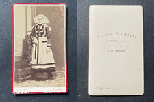 Richard, Quimper, Femme en