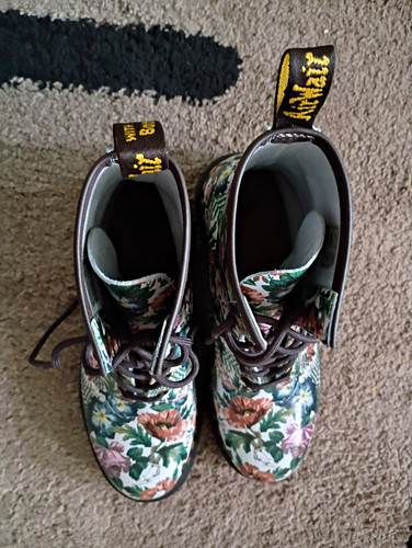 Martens women s floral - dr., women’s