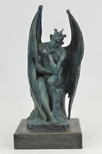 Statue En Bronze De Satan