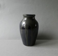 vase Léon Pointu, signé