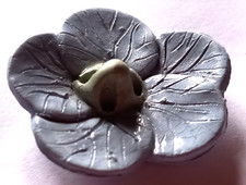 1 JOLI   BOUTON EN CERAMIQUE