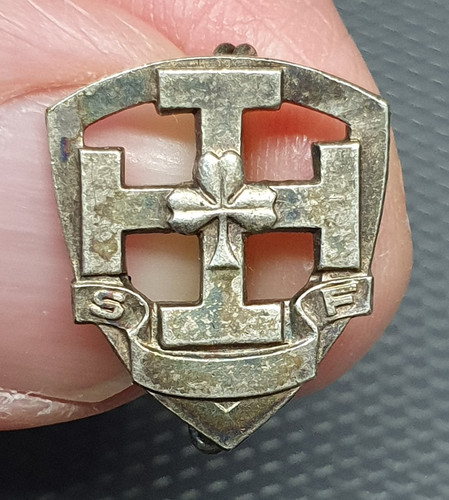 Bijou ancien scoutisme - bijou,