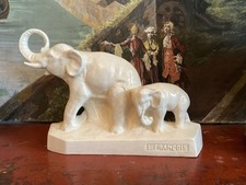 Sculpture Éléphant Signé