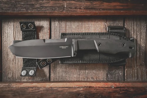 Extrema ratio selvans fixed - extrema,
