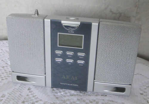 Poste radio petite taille akai - petite,
