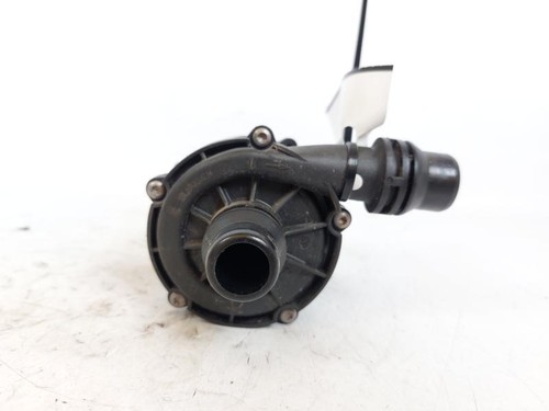 8679882 pompe eau - 8679882, À