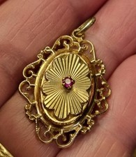 Ancien Pendentif en Or Jaune