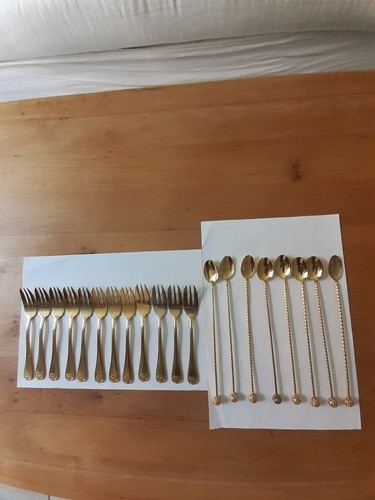 Lot cuilléres a - 1,