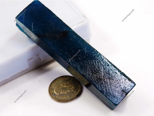 Pierre précieuse brute - , bleue