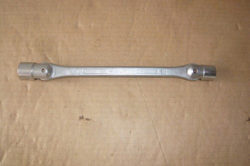 Clé pipe articulée 19 - clé, a