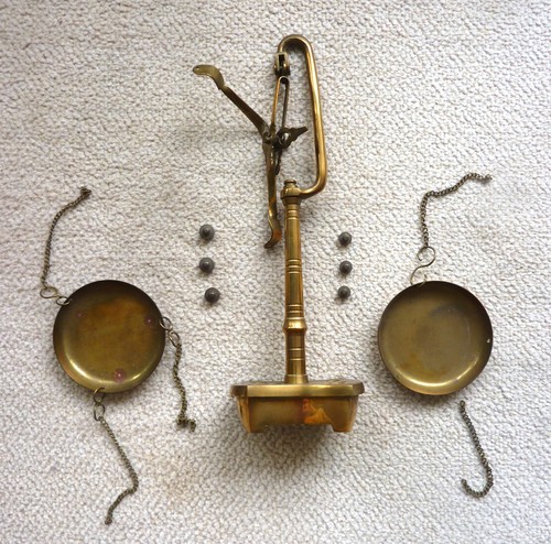 Ancienne balance plateaux - ancienne,