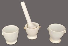 Lot de 3 petits mortiers de