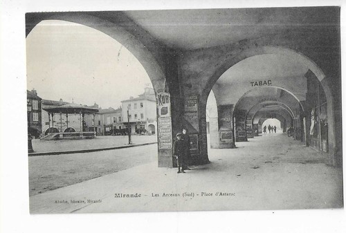 Mirande place d - place, astarac
