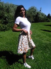 Jupe patineuse fait-main en wax "Yellow Stars in the Sky"