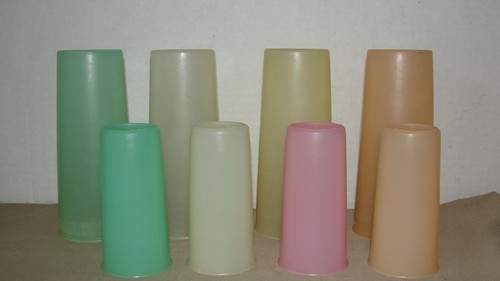 Vintage plastic tupperware - (8),