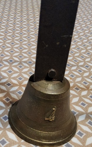 Cloche entree ancienne - cloche,