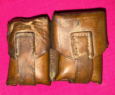 Militaria : Cartouchière cuir marron 2 compartiments  N° 1