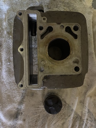 Cylindre piston arrière - cylindre,