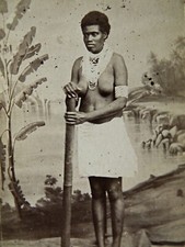 photo CDV Allan Hughan, Nouméa - indigène du Pacifique, femme, seins nus ca 1875