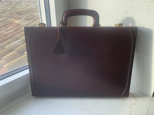 Tres bel attache case vintage - bel,