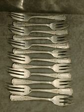 12 Fourchettes à  Gâteaux