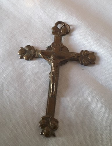 Croix ancienne souvenir - croix,