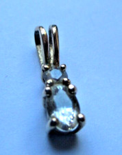 Classique élégant superbe Pendentif en or 18 K poinçonné cristaux CZ diamant