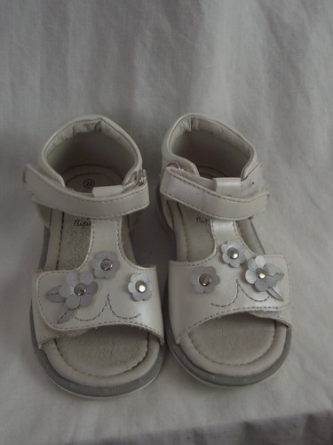 Paire sandales cuir - paire,