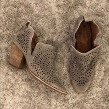 Jeffrey Campbell Rosalee Suede