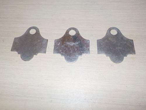 Lot plaques identification - lot,