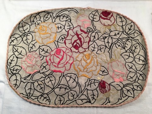Ancienne broderie motif roses - broderie,