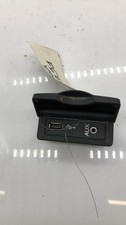 Prise port USB RENAULT MEGANE
