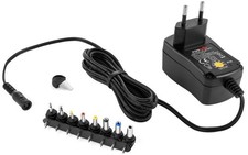 Adaptateur secteur universel