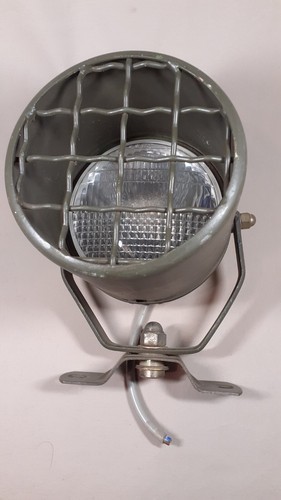 Phare orientable pour