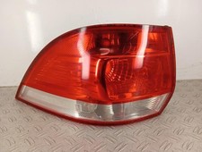 Feu arriere principal gauche