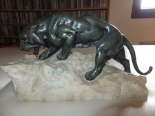 SUPERBE LION EN BRONZE SUR
