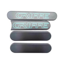 Custodes noires pour Peugeot