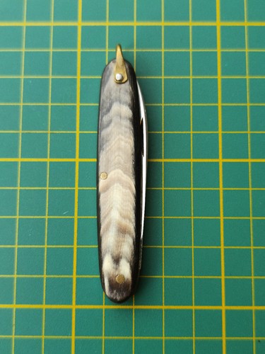 Couteaux anciens pliants - couteaux,