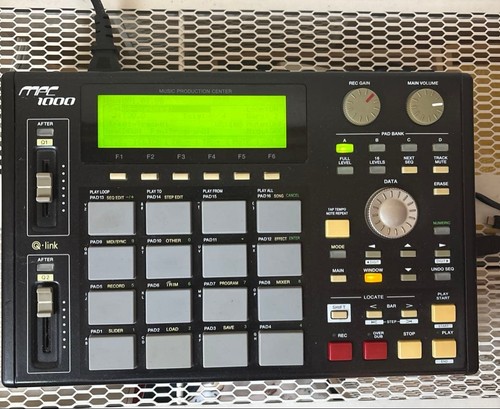 Akai mpc1000 sampler - akai, bk
