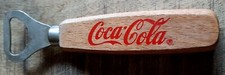  Coca Cola - Ouvre bouteille, décapsuleur  - Bois massif & Métal - 14,5 cm