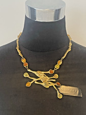 Collier de créateur signé LOOLA Paris.